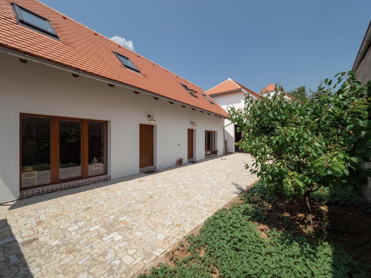 Penzion Andel Satov Šatov Exterior foto